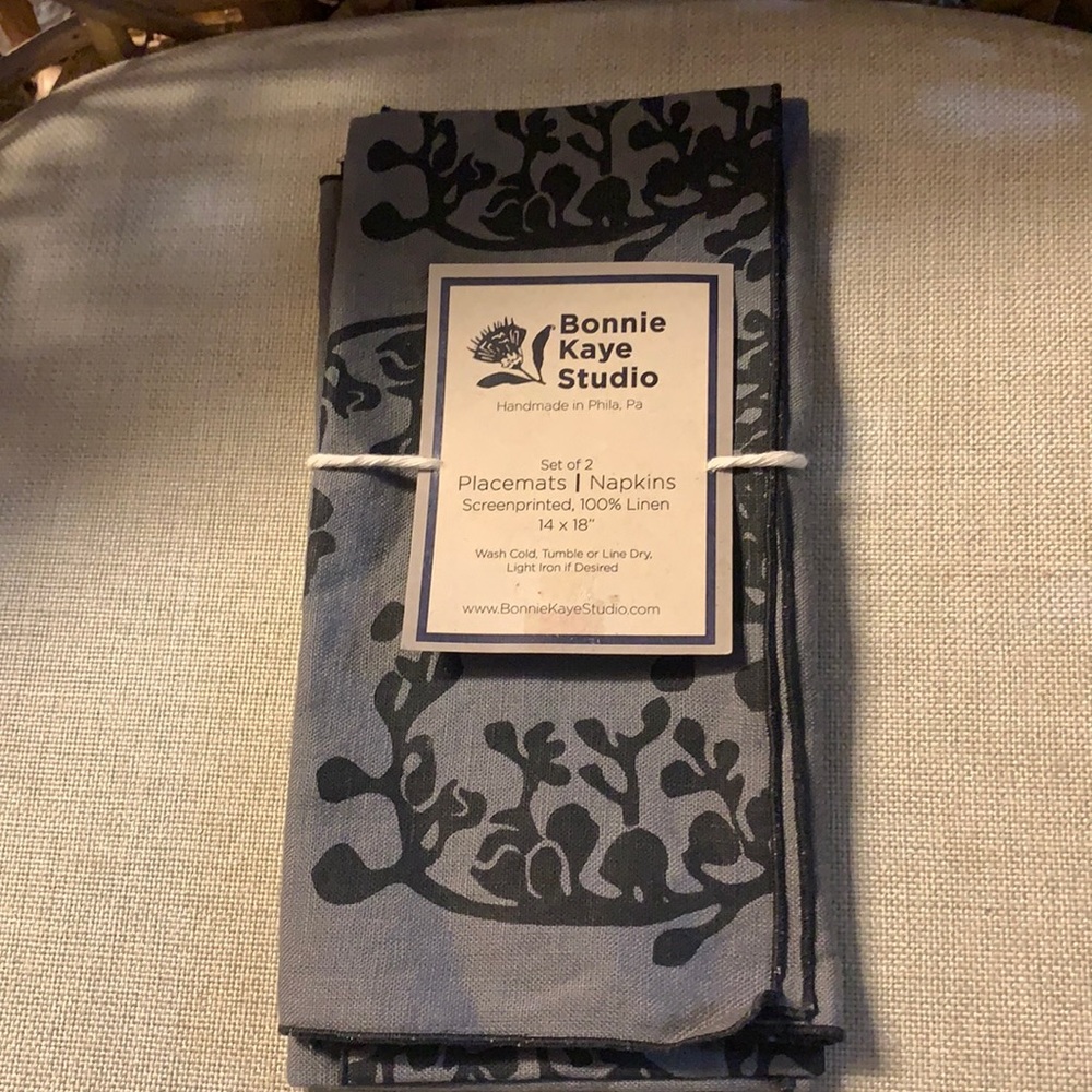 New Bonnie Kaye Studio Set 2 Napkins 14x18’ Linen